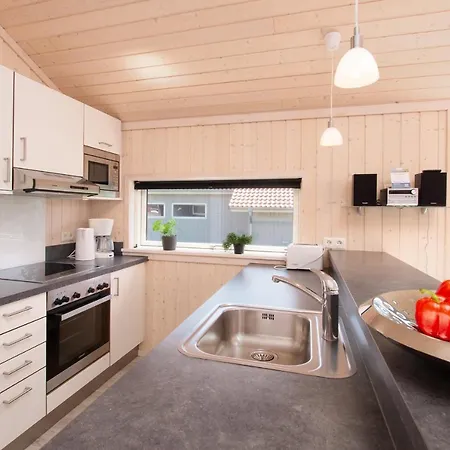 2 House B 126 Nyaraló